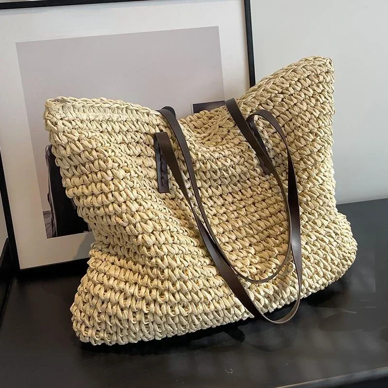 Borsa a tracolla dal design di - Luxury Bags On Sales recensione e prezzo